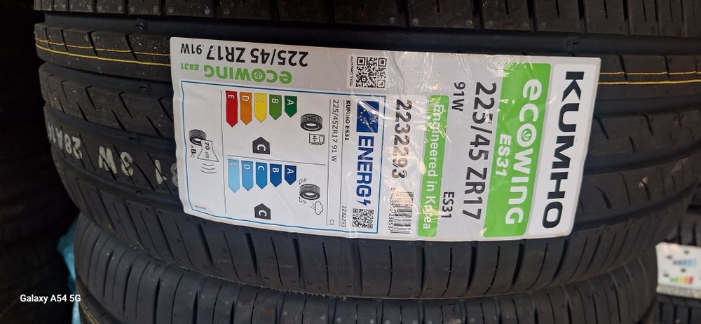 Opony letnie nowe 225/45/17 Kumho 2
