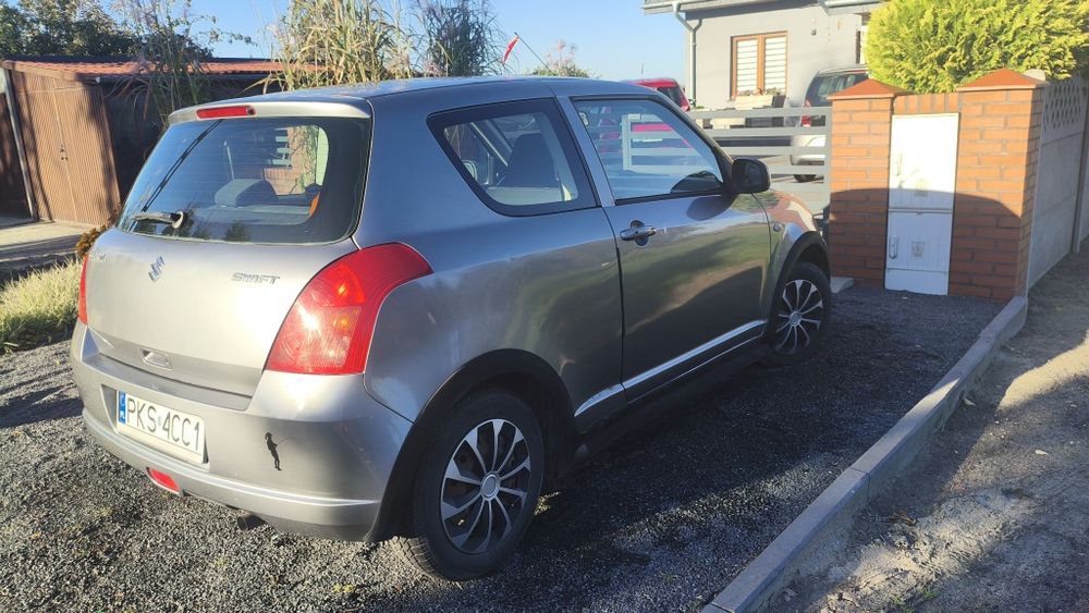 Auto Suzuki Swift