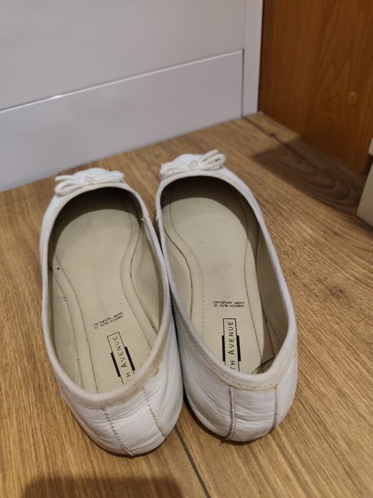 Balerinki skórzane białe r.41