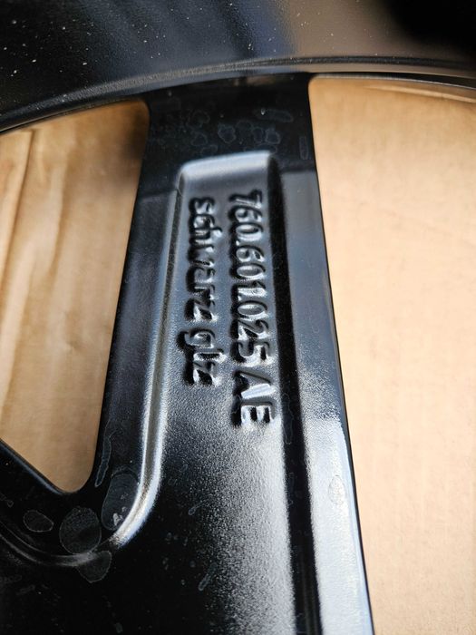 Vw Touareg R line Felga aluminiowa 9.5Jx22H2 ET31