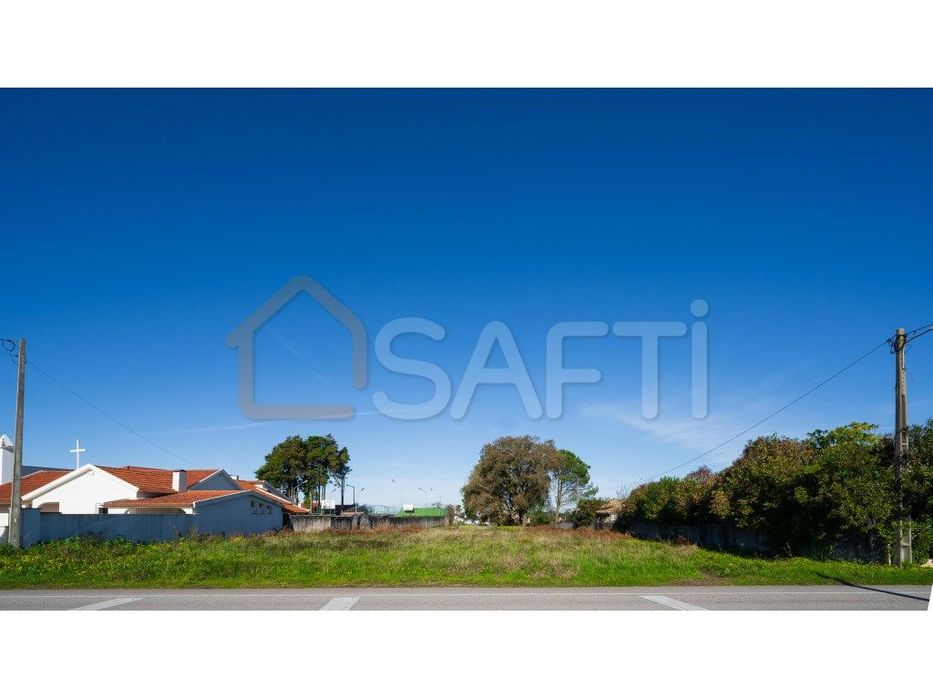 Terreno para construção de habitação ou comércio