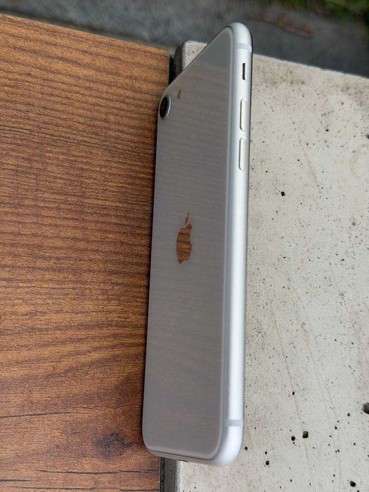 iPhone SE 2022 SE3 64GB