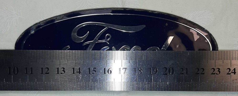 Продам эмблему на FORD, (б/у).