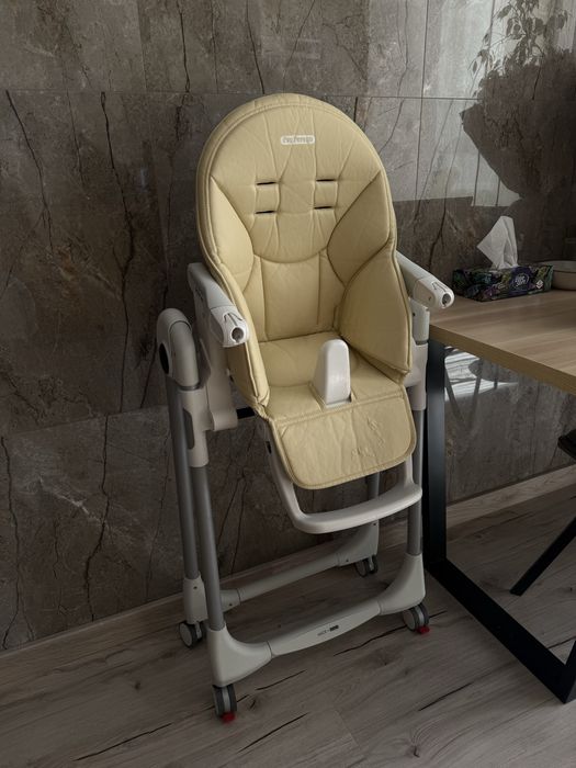 Стілець для годування Peg-Perego Prima Pappa Follow Me