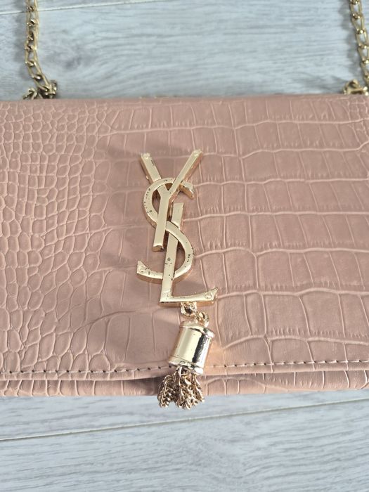 YSL pudrowy roz torebka na łańcuszku elegancka