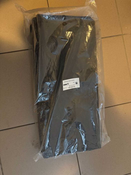 Oryginalny pokrowiec na narty - Skoda