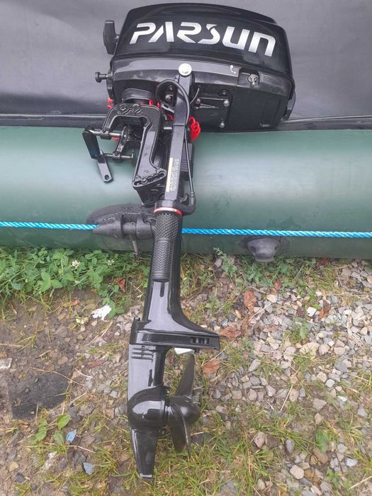 Лодка з мотором THUNDER