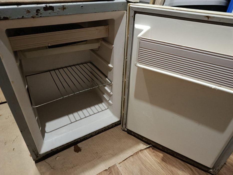 Продається  холодильник МОРОЗКО 3М