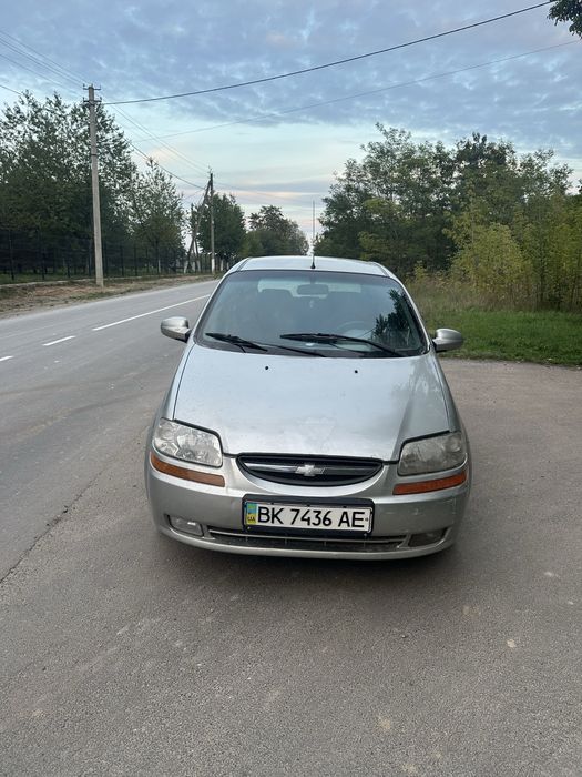 Машина Chevrolet Aveo T200