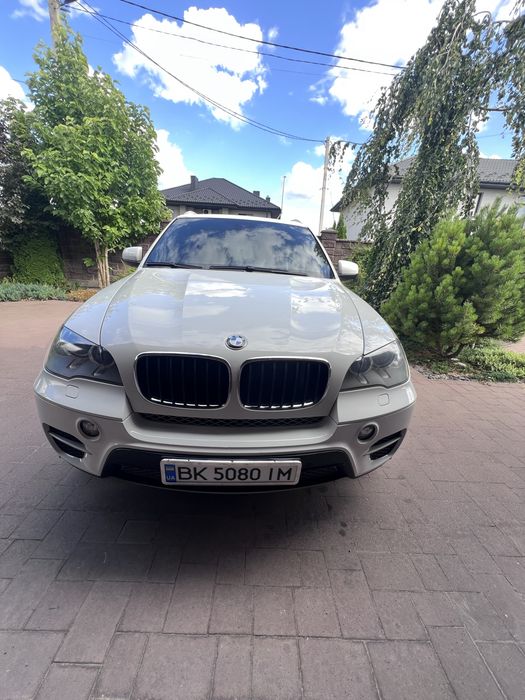 Продам своє авто х5