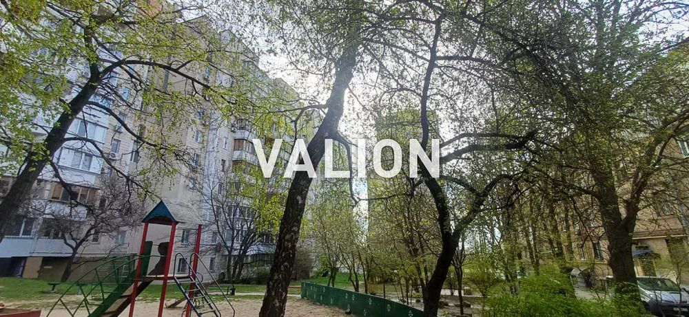 Продаж 3к квартири  пр. Науки 63 Голосіївський район