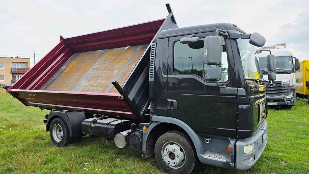 MAN TGL 10.220 Wywrotka Kiper Trójstronny  MAN TGL 10.220 Wywrotka Kiper Trójstronny Stan bdb 2012 rok