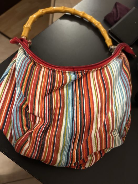 Torebka damska z raczka drewniana