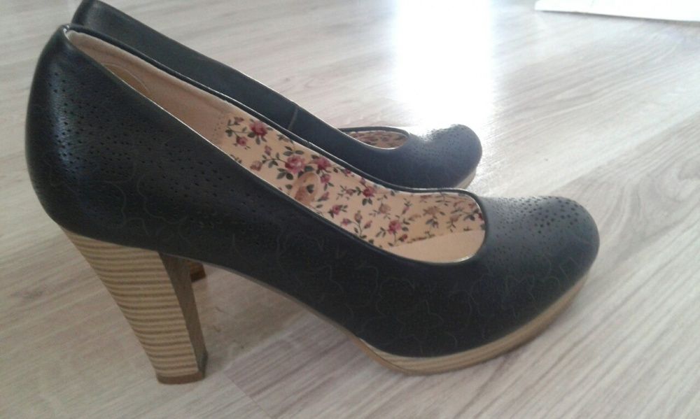 Eleganckie półbuty
