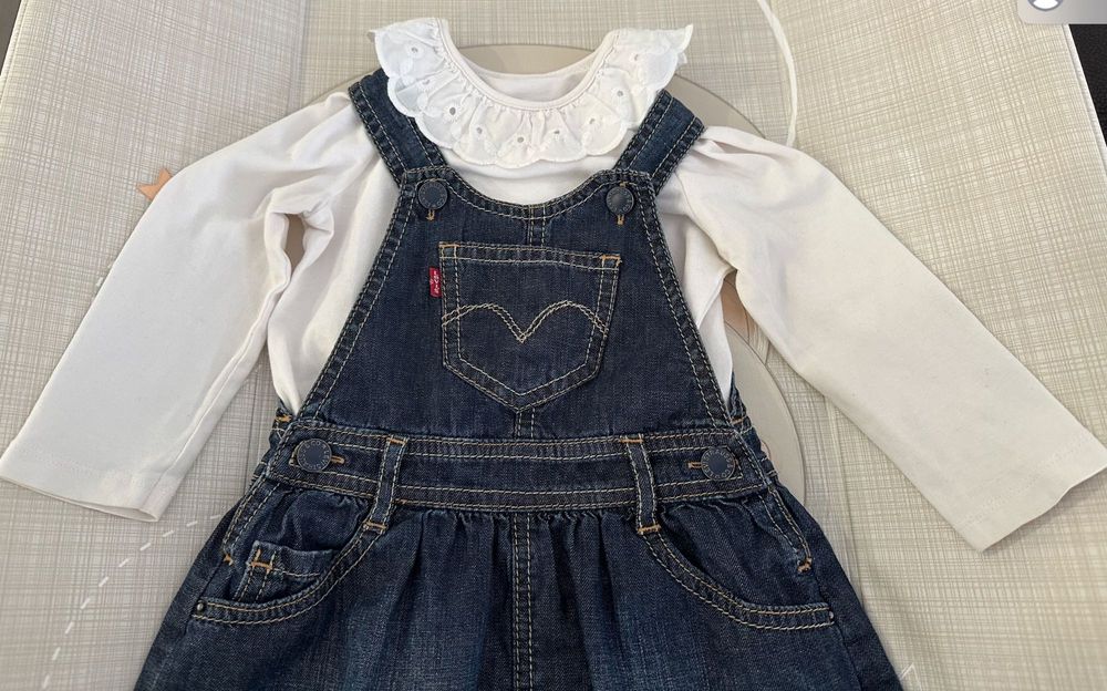 Saia de Ganga Levi's + Camisola Branca (12-18M)