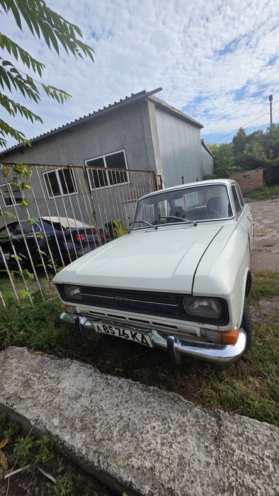 Автомобіль Москвич 2140