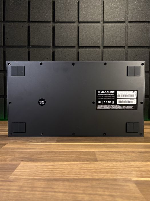 NI Maschine Mikro MK3
