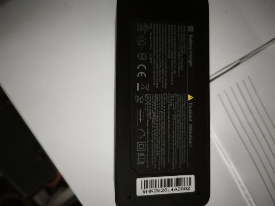 Trotinete Xiaomi carregado