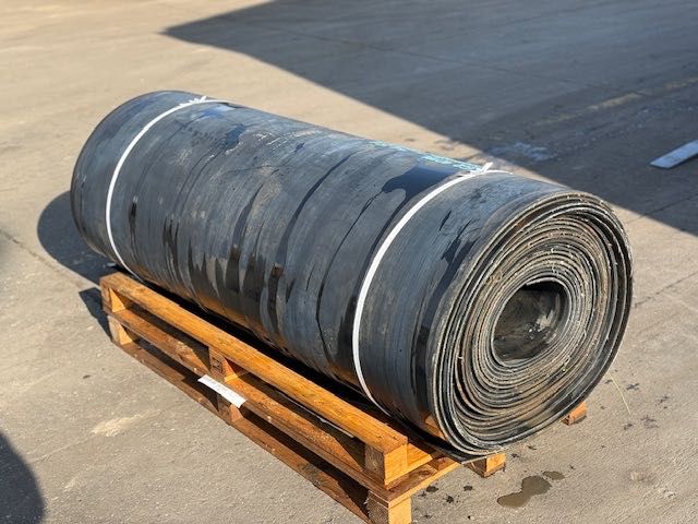 Taśma 1800 700kg 31,5m długości DO kosza rebaka kruszarki przesiewacza