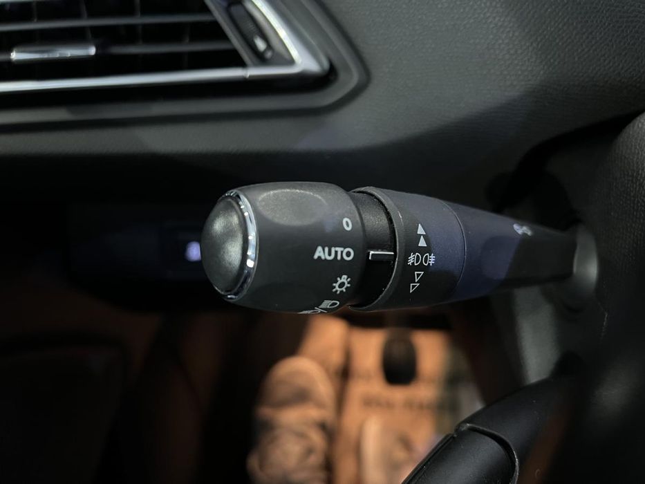 Peugeot 308 1.6 BlueHDi Allure