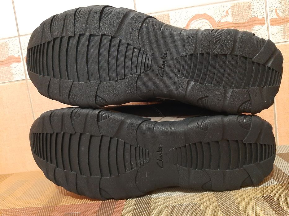 Кросівки Clarks  Waterproof.