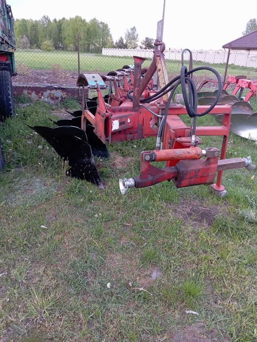 Pług 5 skibowy Kverneland BB100