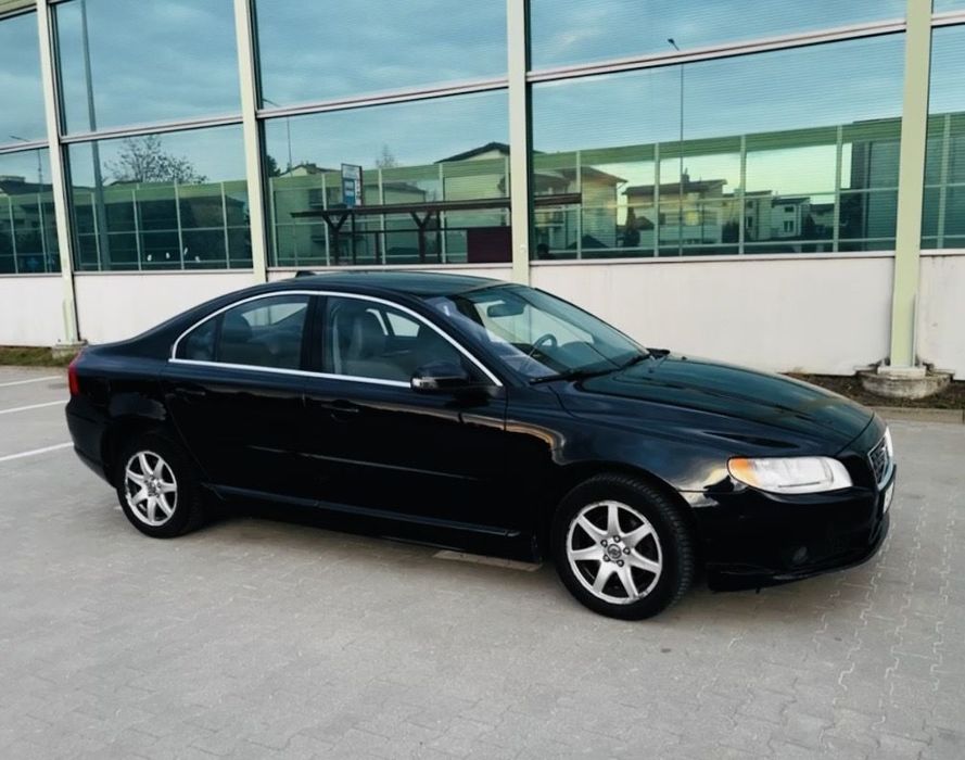 Volvo S80