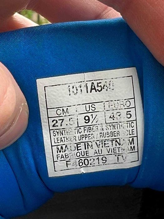 Кросівки ASICS GT-1000