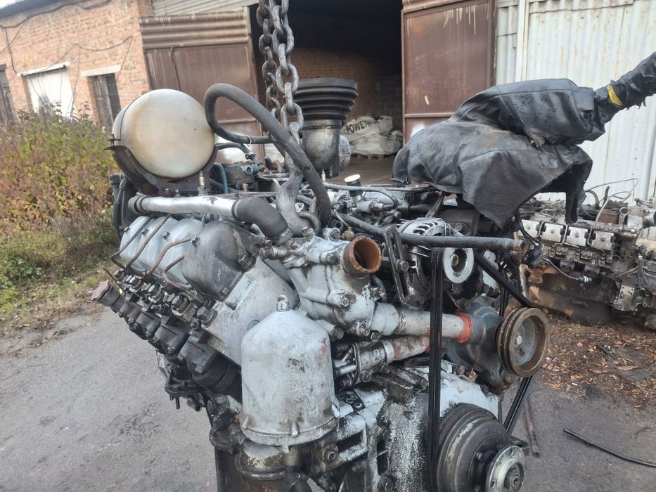 Двигун Камаз першої комплектації.
