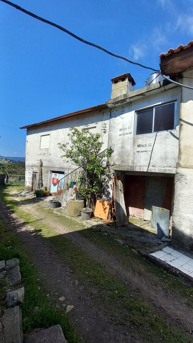 Moradia Usada  no Lugar de Catapeixe,Sobrado, Concelho de C. de Paiva. — Póvoa De Varzim, Beiriz E Argivai, Porto