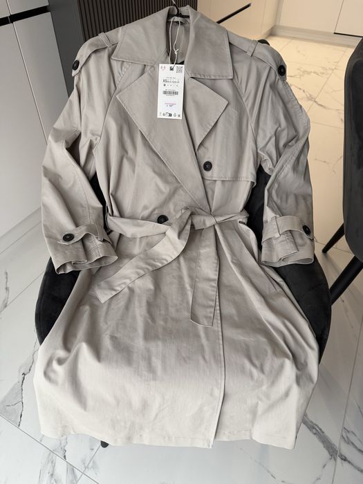 Новий тренч ZARA.