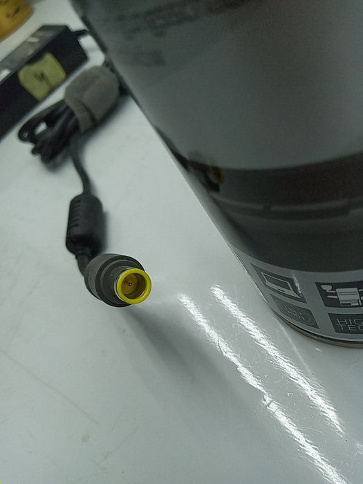 Блок живлення Lenovo 90W 20V широкий 3pin Оригінальний