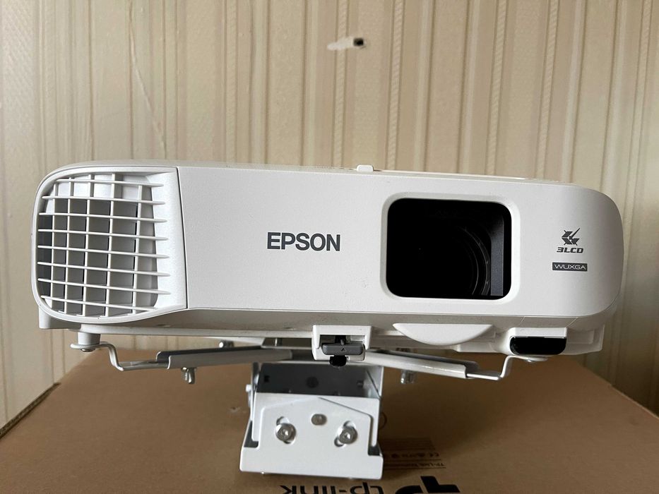 Проектор Epson eb-2247u