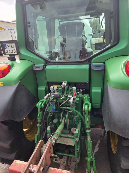 John deere 6330 premium.  Tylko 5600h