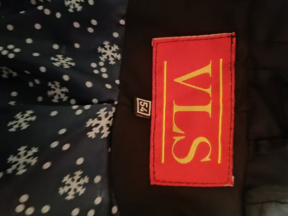 Зимова куртка жіноча тепла