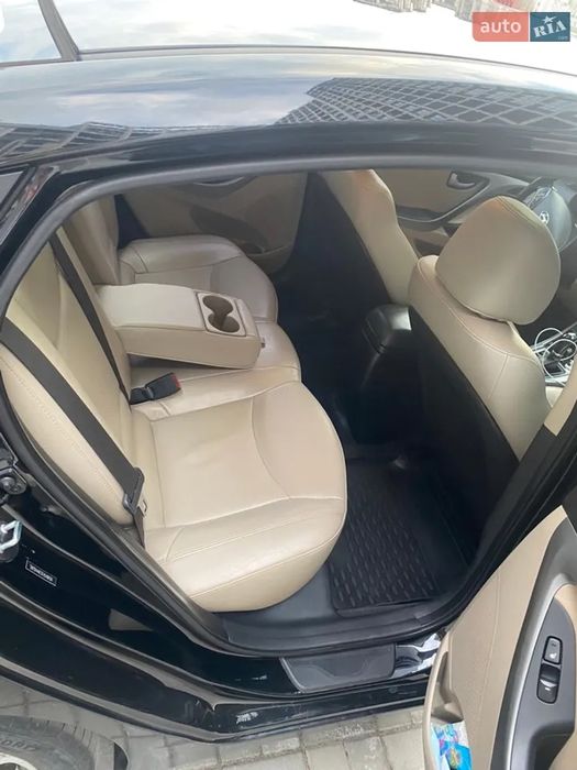 Продам Hyundai Elantra 1.8 Limited