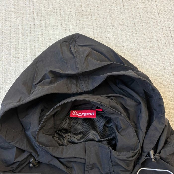 Ветровка Supreme Spellout Embroidered