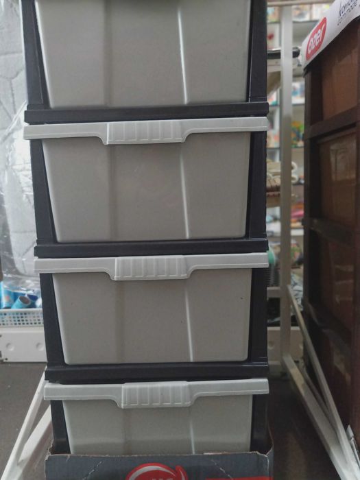 Комод пластиковий