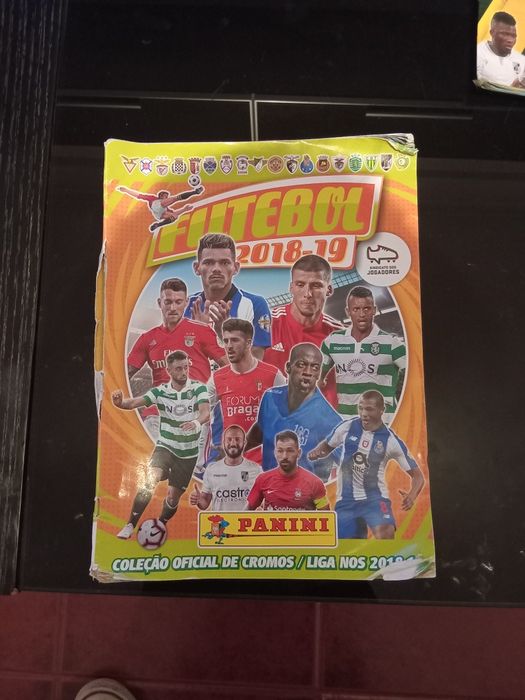Vendo cadernetas  de futebol  nacional  epocas 2013 a 2020