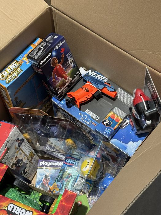 Box karton z zabawkami Zabawki dla chłopca klasa A Nowe