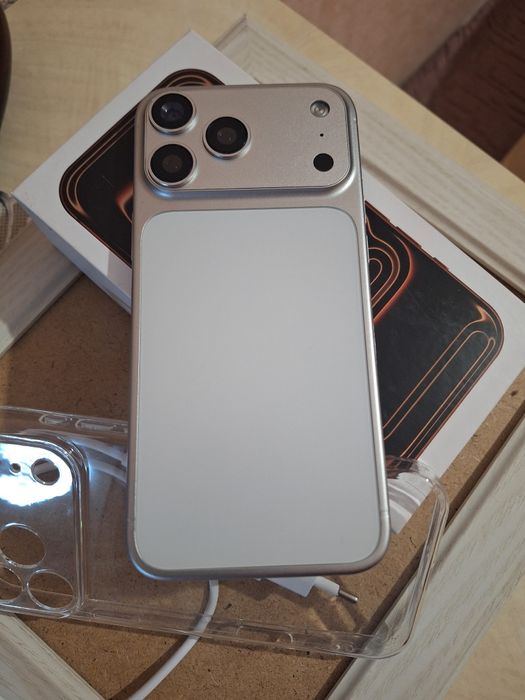 Андроїд під 17про макс