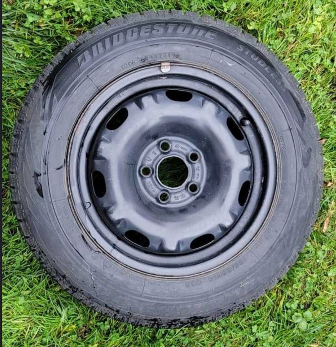 Продам шини Bridgestone Blizzak + металеві диски оригінал,не Китай.