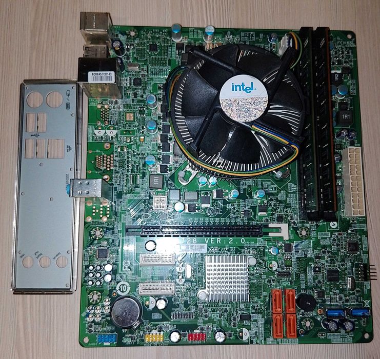 Комплекти для ПК (мат. плата + процесор + оперативна память)