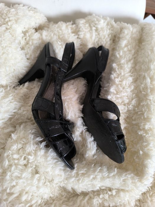 Sapatos varios de senhora bom estado