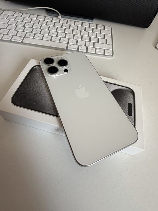 @ Bateria 100% iPhone 15 Pro Max 256gb White Titanium