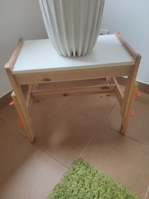 Secretaria ajustável