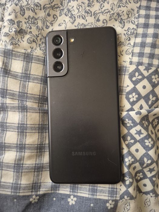 Tenho para venda este telemovel samsung s21 5g