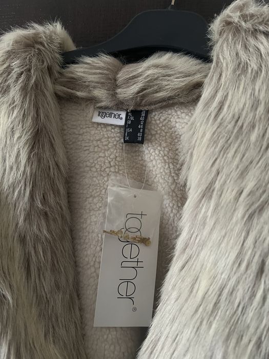 Довга жіноча дублянка з хутром, розмір L–XL, нова з біркою