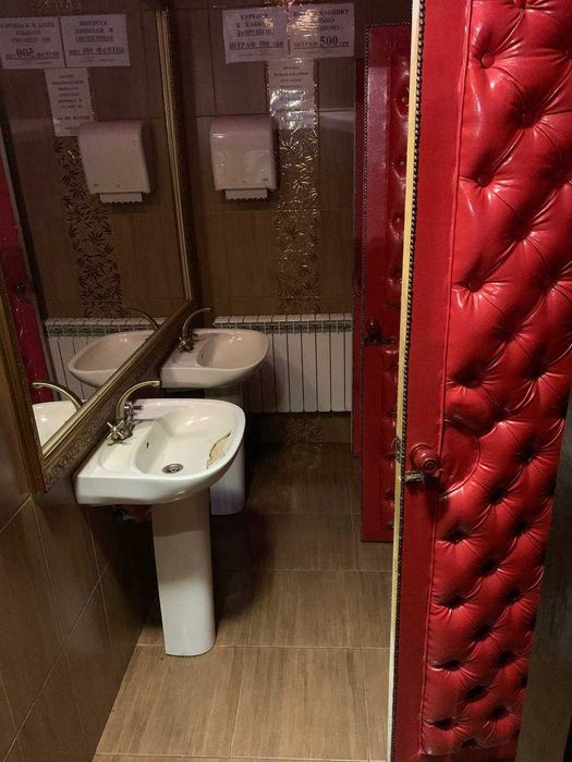 Оредна приміщення 140 м2 Небесної Сотні 13, 2 поверх