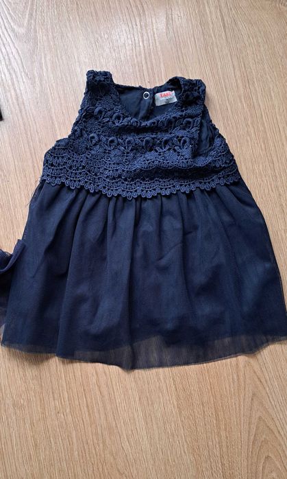 Sukienki sweterek rampers Stan nowe i idealny